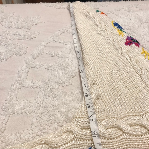 🌸 vtg cable knit sweater with pansies - Picture 8 of 12